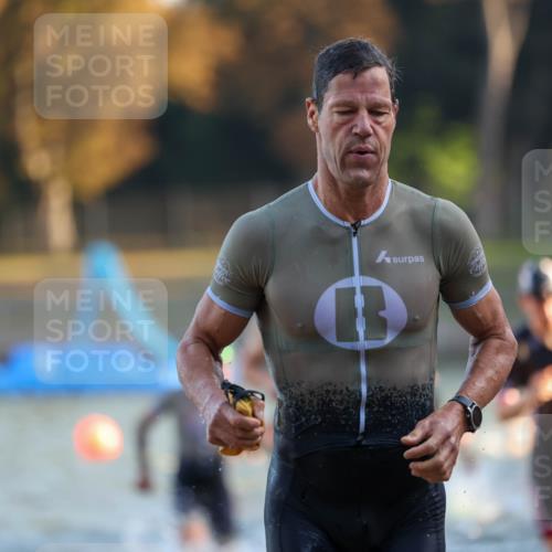 08.09.2024 - Stadtparktriathlon Michael Strokosch http://msf.ph/oto/7015030 08.09.2024 08:46:42 Schwimmen 19, 25, 26, 29, 33, 47, 50, 68, 77, 83, 86 meine-sportfotos.de