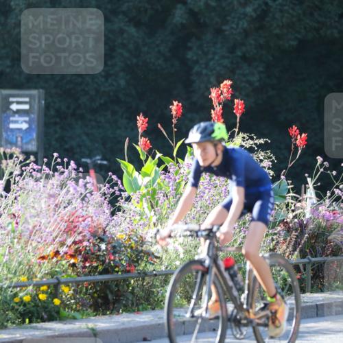 08.09.2024 - Stadtparktriathlon Zöllner http://msf.ph/oto/7015039 08.09.2024 09:25:32 Radfahren 122, 128, 148 meine-sportfotos.de