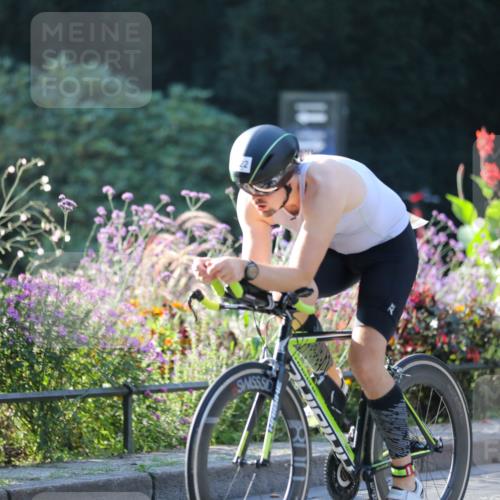 08.09.2024 - Stadtparktriathlon Zöllner http://msf.ph/oto/7015063 08.09.2024 09:25:36 Radfahren 102, 110, 122, 148 meine-sportfotos.de