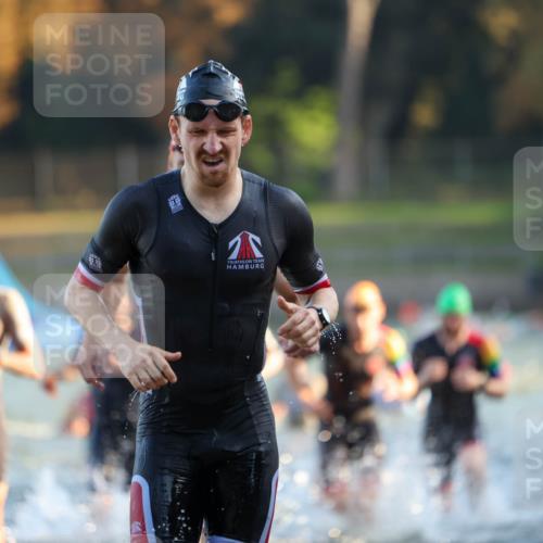08.09.2024 - Stadtparktriathlon Michael Strokosch http://msf.ph/oto/7015064 08.09.2024 08:46:45 Schwimmen 19, 25, 26, 29, 33, 50, 68, 77, 83, 86 meine-sportfotos.de