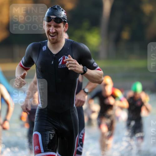 08.09.2024 - Stadtparktriathlon Michael Strokosch http://msf.ph/oto/7015069 08.09.2024 08:46:45 Schwimmen 19, 25, 26, 29, 33, 50, 68, 77, 83, 86 meine-sportfotos.de