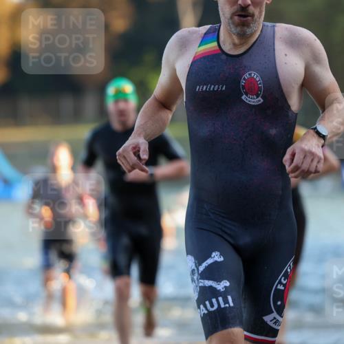 08.09.2024 - Stadtparktriathlon Michael Strokosch http://msf.ph/oto/7015085 08.09.2024 08:46:47 Schwimmen 19, 25, 26, 29, 33, 48, 50, 68, 77, 83, 86 meine-sportfotos.de