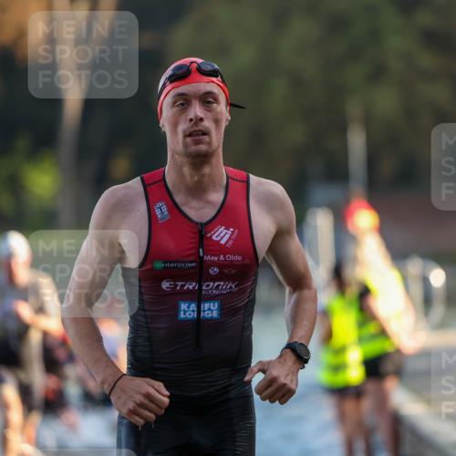08.09.2024 - Stadtparktriathlon Michael Strokosch http://msf.ph/oto/7015244 08.09.2024 08:46:57 Schwimmen 3, 20, 33, 48, 80, 89 meine-sportfotos.de