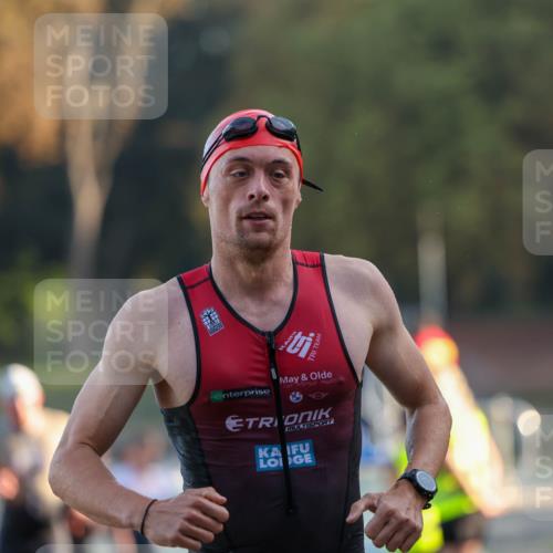 08.09.2024 - Stadtparktriathlon Michael Strokosch http://msf.ph/oto/7015254 08.09.2024 08:46:57 Schwimmen 3, 20, 33, 48, 80, 89 meine-sportfotos.de