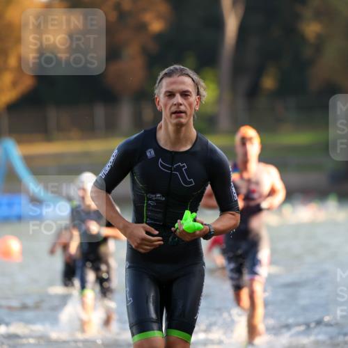 08.09.2024 - Stadtparktriathlon Michael Strokosch http://msf.ph/oto/7015408 08.09.2024 08:47:08 Schwimmen 3, 39, 44, 78, 80 meine-sportfotos.de