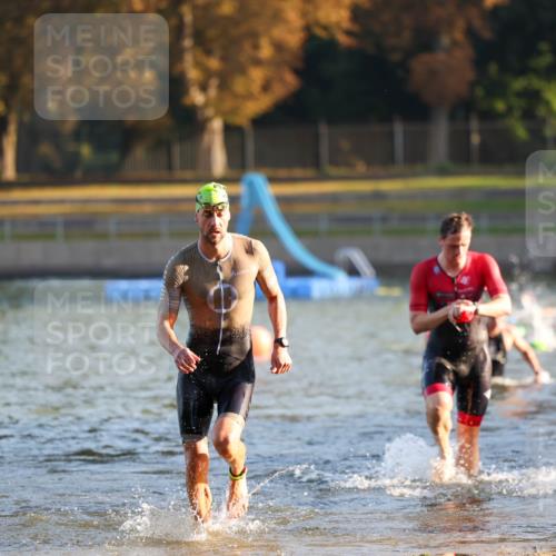08.09.2024 - Stadtparktriathlon Michael Strokosch http://msf.ph/oto/7015519 08.09.2024 08:47:16 Schwimmen 39, 44, 55 meine-sportfotos.de
