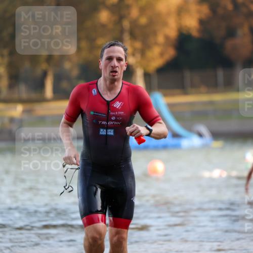08.09.2024 - Stadtparktriathlon Michael Strokosch http://msf.ph/oto/7015626 08.09.2024 08:47:22 Schwimmen 39, 44, 55 meine-sportfotos.de