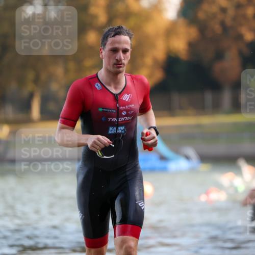 08.09.2024 - Stadtparktriathlon Michael Strokosch http://msf.ph/oto/7015638 08.09.2024 08:47:22 Schwimmen 39, 44, 55 meine-sportfotos.de