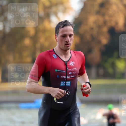 08.09.2024 - Stadtparktriathlon Michael Strokosch http://msf.ph/oto/7015653 08.09.2024 08:47:23 Schwimmen 39, 55 meine-sportfotos.de