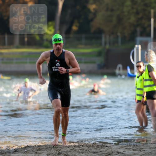 08.09.2024 - Stadtparktriathlon Michael Strokosch http://msf.ph/oto/7015672 08.09.2024 08:47:29 Schwimmen 55 meine-sportfotos.de