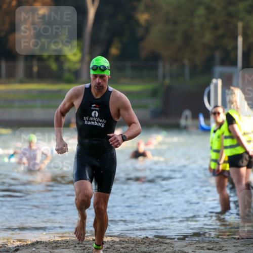 08.09.2024 - Stadtparktriathlon Michael Strokosch http://msf.ph/oto/7015688 08.09.2024 08:47:30 Schwimmen 55 meine-sportfotos.de