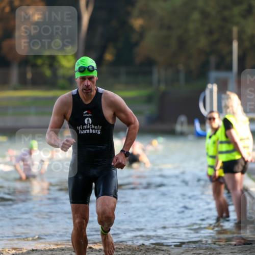 08.09.2024 - Stadtparktriathlon Michael Strokosch http://msf.ph/oto/7015693 08.09.2024 08:47:30 Schwimmen 55 meine-sportfotos.de