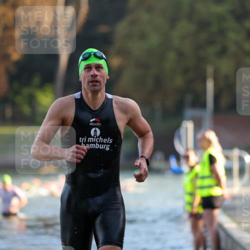 08.09.2024 - Stadtparktriathlon Michael Strokosch http://msf.ph/oto/7015712 08.09.2024 08:47:31 Schwimmen 55 meine-sportfotos.de