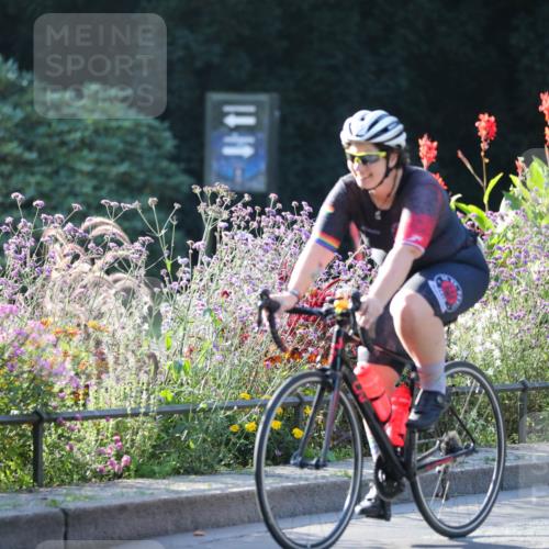 08.09.2024 - Stadtparktriathlon Zöllner http://msf.ph/oto/7015811 08.09.2024 09:32:17 Radfahren 95 meine-sportfotos.de