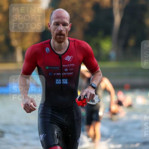 08.09.2024 - Stadtparktriathlon Michael Strokosch http://msf.ph/oto/7015876 08.09.2024 08:47:48 Schwimmen 18, 28, 30, 31, 41, 45, 54, 63, 76, 85 meine-sportfotos.de