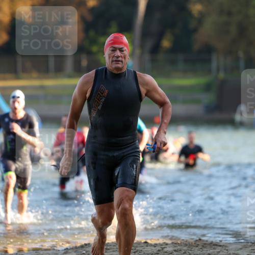 08.09.2024 - Stadtparktriathlon Michael Strokosch http://msf.ph/oto/7015937 08.09.2024 08:47:51 Schwimmen 21, 23, 28, 30, 35, 41, 45, 54, 63, 72, 76, 85 meine-sportfotos.de