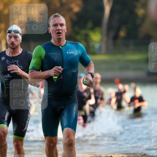 08.09.2024 - Stadtparktriathlon Michael Strokosch http://msf.ph/oto/7016013 08.09.2024 08:47:54 Schwimmen 21, 23, 28, 30, 35, 41, 45, 54, 63, 66, 67, 72, 74, 76, 85 meine-sportfotos.de