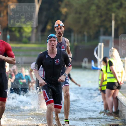 08.09.2024 - Stadtparktriathlon Michael Strokosch http://msf.ph/oto/7016081 08.09.2024 08:47:58 Schwimmen 15, 21, 23, 28, 35, 40, 41, 45, 54, 66, 67, 72, 74, 82, 85 meine-sportfotos.de