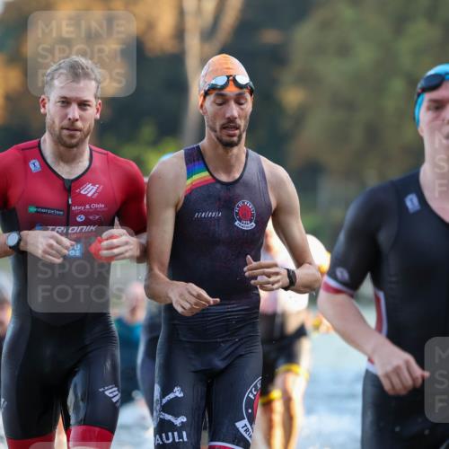 08.09.2024 - Stadtparktriathlon Michael Strokosch http://msf.ph/oto/7016113 08.09.2024 08:47:59 Schwimmen 15, 21, 23, 28, 35, 37, 40, 41, 45, 54, 66, 67, 72, 74, 82, 85 meine-sportfotos.de