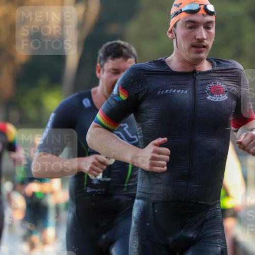 08.09.2024 - Stadtparktriathlon Michael Strokosch http://msf.ph/oto/7016197 08.09.2024 08:48:04 Schwimmen 15, 21, 23, 35, 37, 40, 54, 60, 66, 67, 72, 74, 82 meine-sportfotos.de