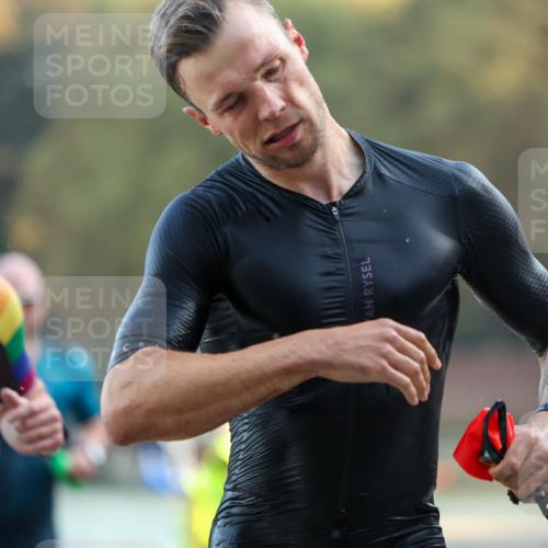 08.09.2024 - Stadtparktriathlon Michael Strokosch http://msf.ph/oto/7016237 08.09.2024 08:48:06 Schwimmen 15, 21, 23, 35, 37, 40, 57, 60, 64, 66, 67, 72, 74, 82 meine-sportfotos.de