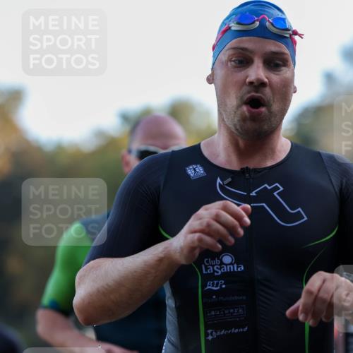 08.09.2024 - Stadtparktriathlon Michael Strokosch http://msf.ph/oto/7016268 08.09.2024 08:48:09 Schwimmen 15, 24, 27, 37, 40, 46, 57, 58, 60, 64, 66, 67, 82 meine-sportfotos.de