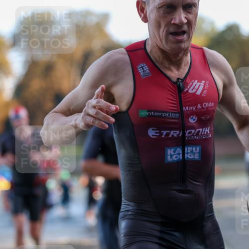 08.09.2024 - Stadtparktriathlon Michael Strokosch http://msf.ph/oto/7016319 08.09.2024 08:48:11 Schwimmen 15, 24, 27, 37, 40, 46, 57, 58, 60, 64, 82 meine-sportfotos.de