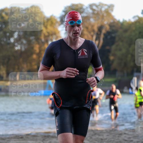 08.09.2024 - Stadtparktriathlon Michael Strokosch http://msf.ph/oto/7016363 08.09.2024 08:48:13 Schwimmen 24, 27, 37, 46, 57, 58, 60, 64, 82 meine-sportfotos.de