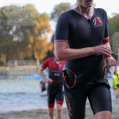 08.09.2024 - Stadtparktriathlon Michael Strokosch http://msf.ph/oto/7016375 08.09.2024 08:48:13 Schwimmen 24, 27, 37, 46, 57, 58, 60, 64, 82 meine-sportfotos.de