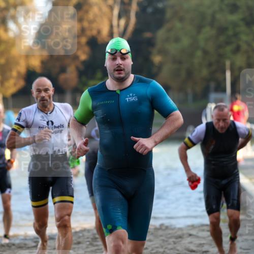 08.09.2024 - Stadtparktriathlon Michael Strokosch http://msf.ph/oto/7016508 08.09.2024 08:48:19 Schwimmen 6, 24, 27, 46, 57, 58, 60, 64 meine-sportfotos.de