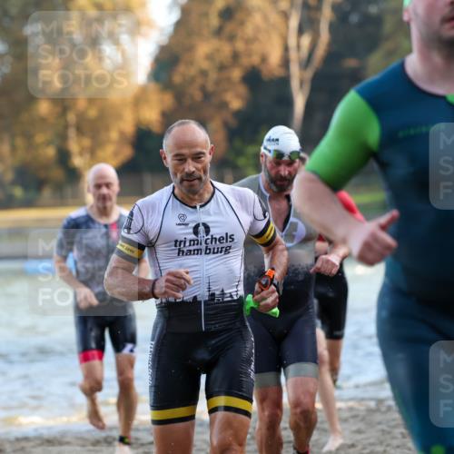 08.09.2024 - Stadtparktriathlon Michael Strokosch http://msf.ph/oto/7016522 08.09.2024 08:48:20 Schwimmen 6, 24, 27, 46, 57, 58, 64 meine-sportfotos.de