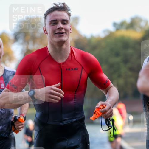 08.09.2024 - Stadtparktriathlon Michael Strokosch http://msf.ph/oto/7016571 08.09.2024 08:48:23 Schwimmen 6, 14, 24, 27, 46, 58 meine-sportfotos.de