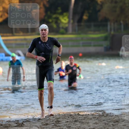 08.09.2024 - Stadtparktriathlon Michael Strokosch http://msf.ph/oto/7016591 08.09.2024 08:48:26 Schwimmen 6, 14, 61 meine-sportfotos.de