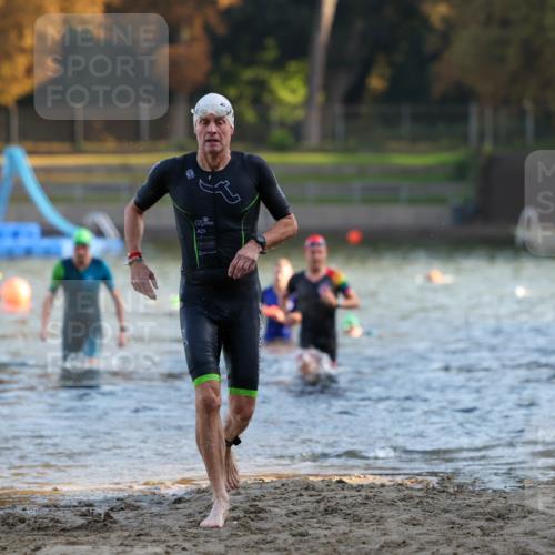08.09.2024 - Stadtparktriathlon Michael Strokosch http://msf.ph/oto/7016609 08.09.2024 08:48:27 Schwimmen 4, 6, 14, 61 meine-sportfotos.de