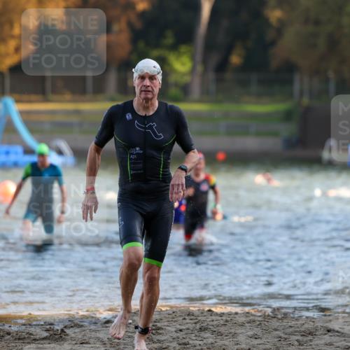 08.09.2024 - Stadtparktriathlon Michael Strokosch http://msf.ph/oto/7016625 08.09.2024 08:48:27 Schwimmen 4, 6, 14, 61 meine-sportfotos.de
