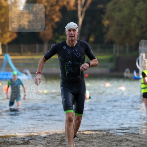 08.09.2024 - Stadtparktriathlon Michael Strokosch http://msf.ph/oto/7016638 08.09.2024 08:48:28 Schwimmen 4, 6, 14, 61 meine-sportfotos.de