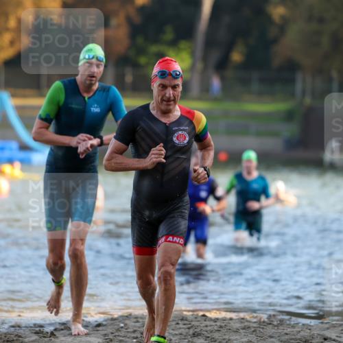 08.09.2024 - Stadtparktriathlon Michael Strokosch http://msf.ph/oto/7016755 08.09.2024 08:48:35 Schwimmen 4, 14, 61, 65 meine-sportfotos.de