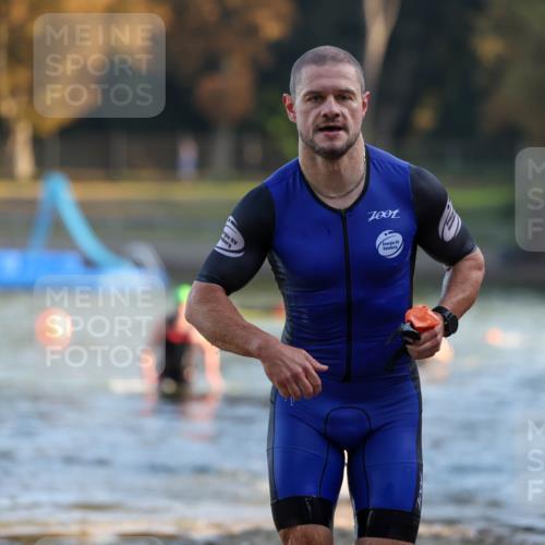 08.09.2024 - Stadtparktriathlon Michael Strokosch http://msf.ph/oto/7016824 08.09.2024 08:48:41 Schwimmen 4, 16, 65 meine-sportfotos.de