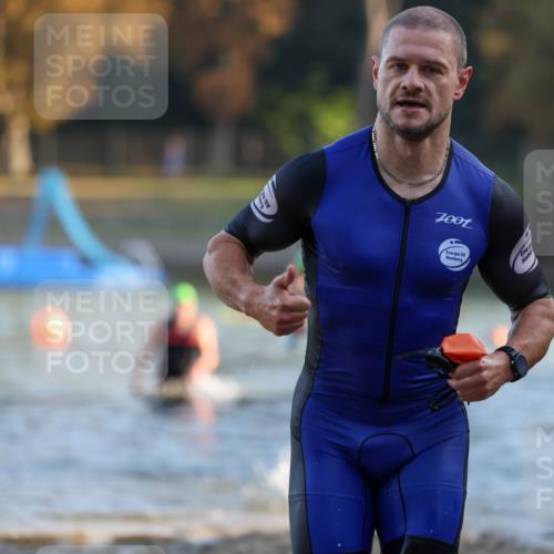 08.09.2024 - Stadtparktriathlon Michael Strokosch http://msf.ph/oto/7016830 08.09.2024 08:48:41 Schwimmen 4, 16, 65 meine-sportfotos.de