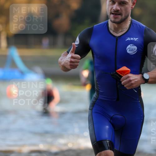 08.09.2024 - Stadtparktriathlon Michael Strokosch http://msf.ph/oto/7016839 08.09.2024 08:48:41 Schwimmen 4, 16, 65 meine-sportfotos.de