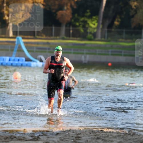 08.09.2024 - Stadtparktriathlon Michael Strokosch http://msf.ph/oto/7016904 08.09.2024 08:48:48 Schwimmen 16, 42 meine-sportfotos.de