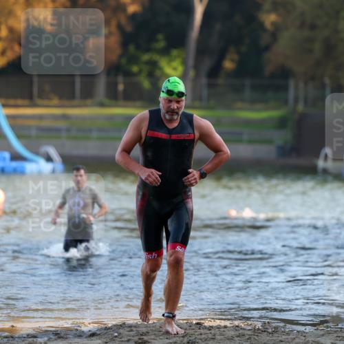 08.09.2024 - Stadtparktriathlon Michael Strokosch http://msf.ph/oto/7016957 08.09.2024 08:48:50 Schwimmen 16, 42 meine-sportfotos.de