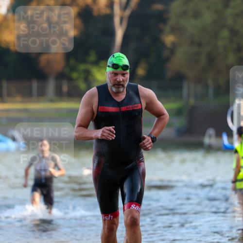 08.09.2024 - Stadtparktriathlon Michael Strokosch http://msf.ph/oto/7016977 08.09.2024 08:48:52 Schwimmen 16, 42 meine-sportfotos.de
