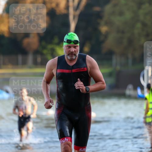 08.09.2024 - Stadtparktriathlon Michael Strokosch http://msf.ph/oto/7016986 08.09.2024 08:48:52 Schwimmen 16, 42 meine-sportfotos.de