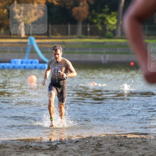 08.09.2024 - Stadtparktriathlon Michael Strokosch http://msf.ph/oto/7017021 08.09.2024 08:48:54 Schwimmen 16, 42 meine-sportfotos.de