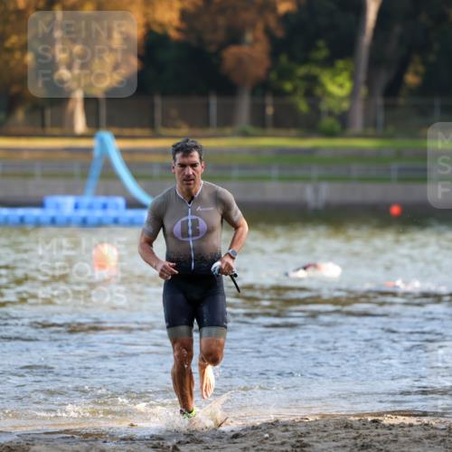 08.09.2024 - Stadtparktriathlon Michael Strokosch http://msf.ph/oto/7017049 08.09.2024 08:48:55 Schwimmen 16, 42 meine-sportfotos.de