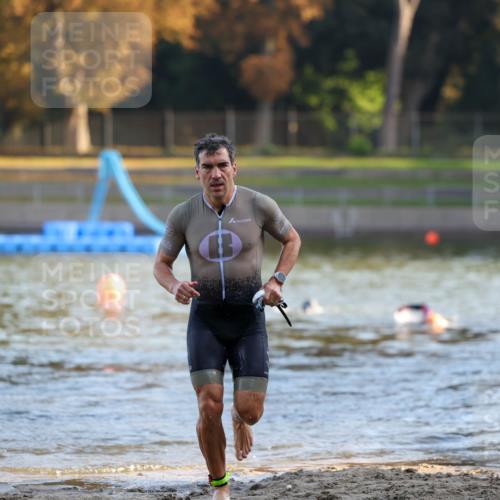 08.09.2024 - Stadtparktriathlon Michael Strokosch http://msf.ph/oto/7017061 08.09.2024 08:48:56 Schwimmen 42 meine-sportfotos.de