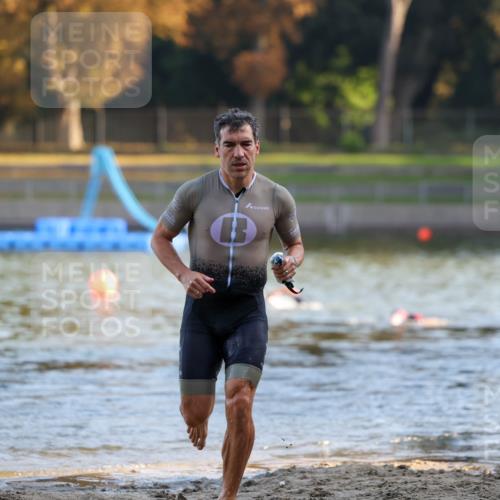 08.09.2024 - Stadtparktriathlon Michael Strokosch http://msf.ph/oto/7017074 08.09.2024 08:48:56 Schwimmen 42 meine-sportfotos.de