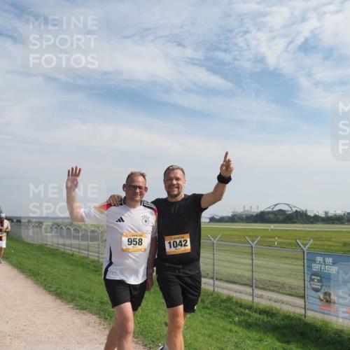 08.09.2024 - Airport Race Miley Keyser http://msf.ph/oto/7017077 08.09.2024 12:38:55 Laufen OLYMPUS, DIGITAL, CAMERA meine-sportfotos.de