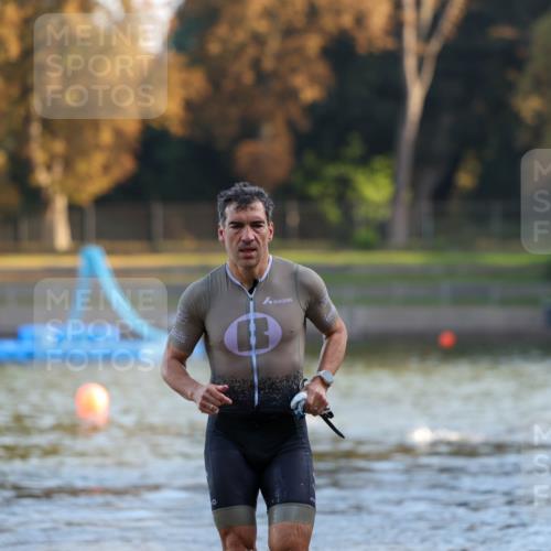 08.09.2024 - Stadtparktriathlon Michael Strokosch http://msf.ph/oto/7017085 08.09.2024 08:48:56 Schwimmen 42 meine-sportfotos.de